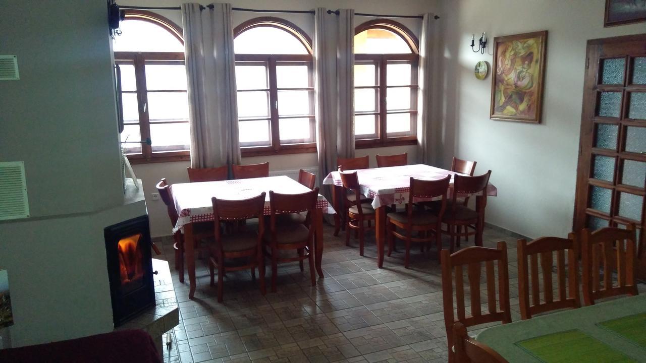 Guest House Alfa Daniel Balkanets  Buitenkant foto